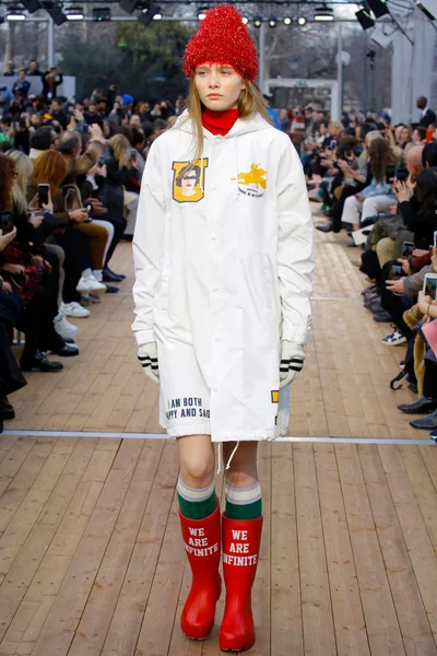 Look 68
